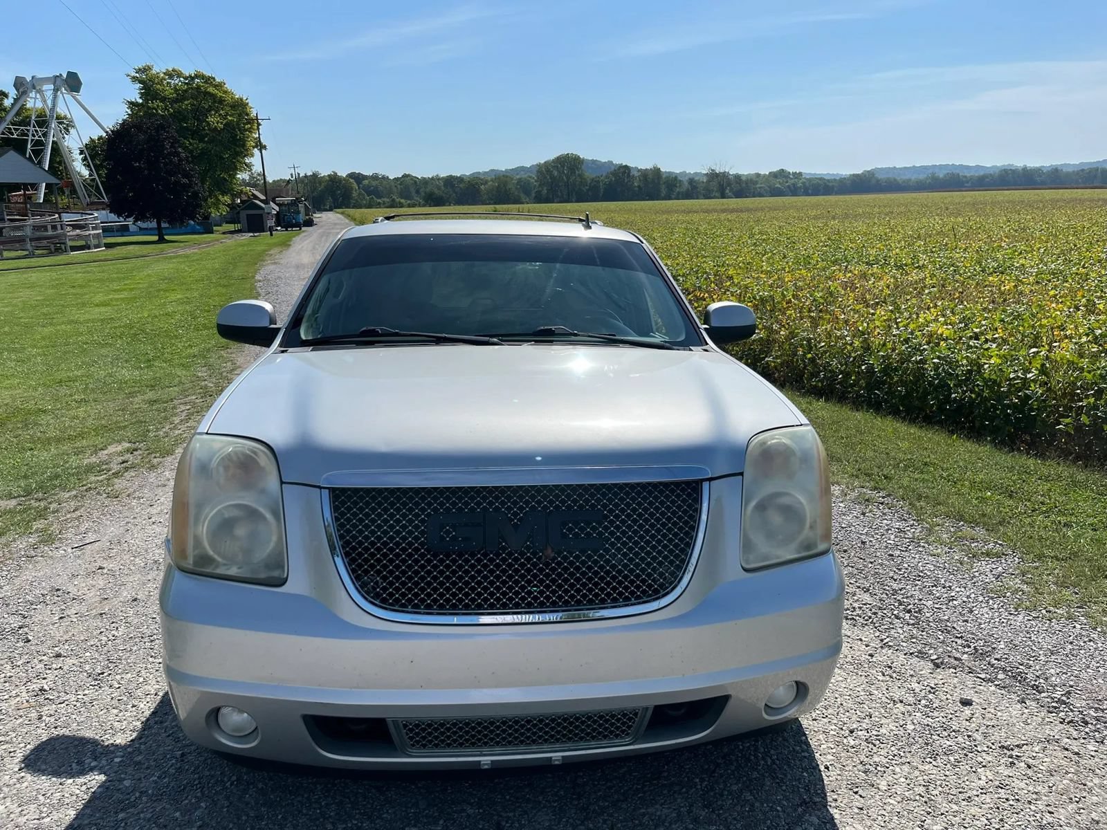 Used 2012 GMC Yukon SLE RWD image 2