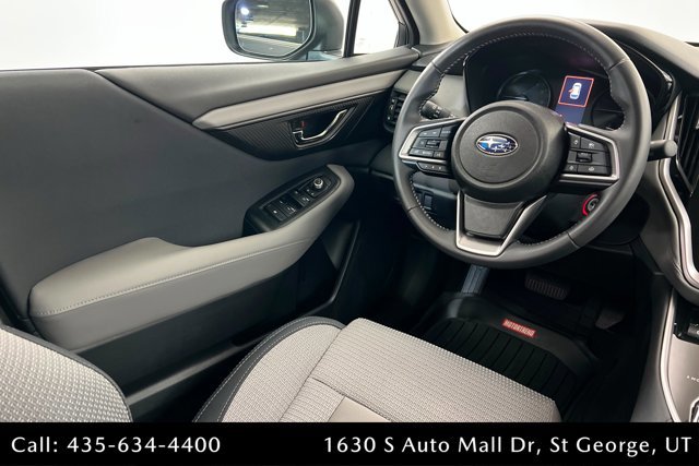 Used 2025 Subaru Outback Premium image 11