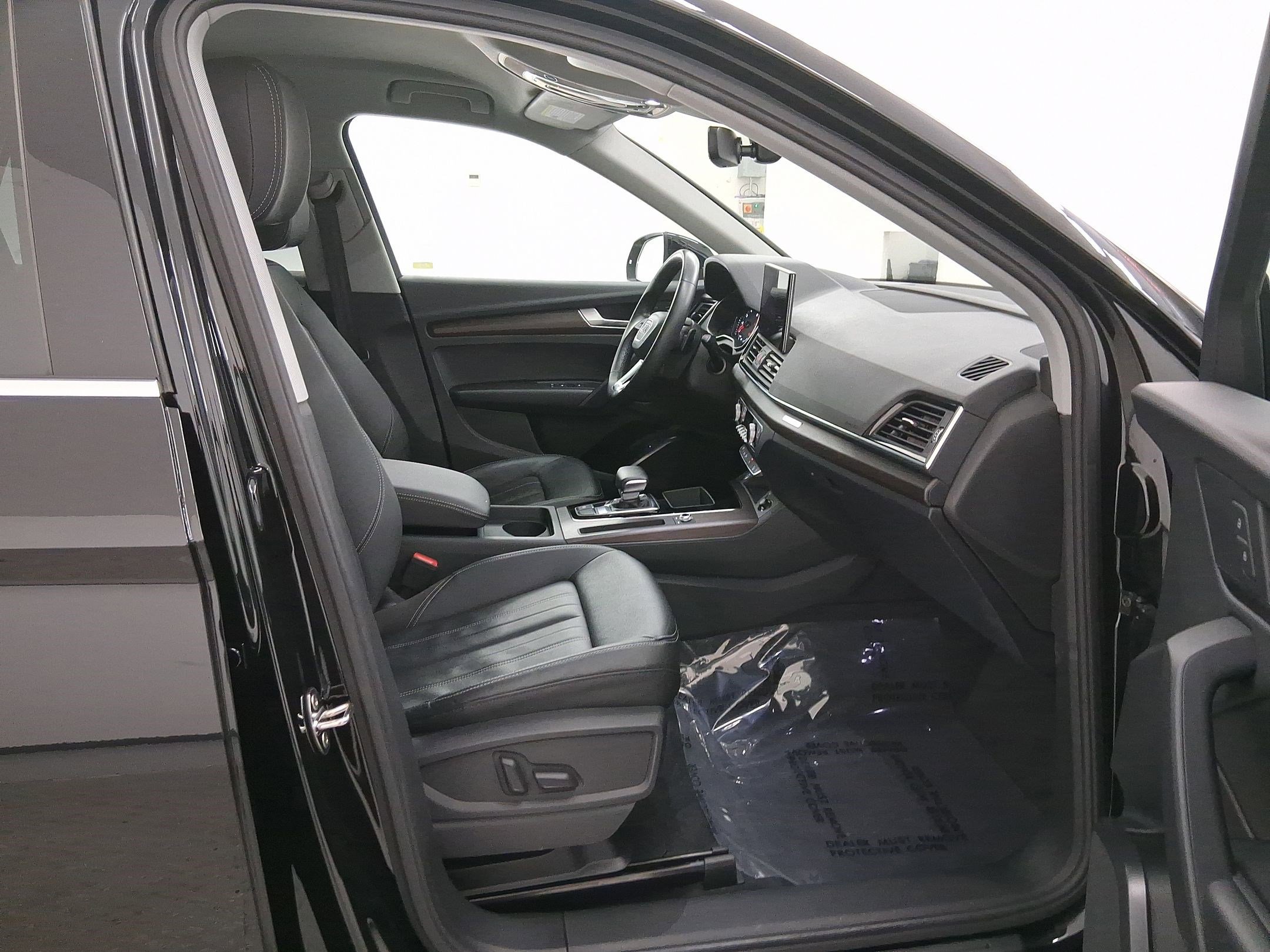 Used 2023 Audi Q5 2.0T Premium image 31