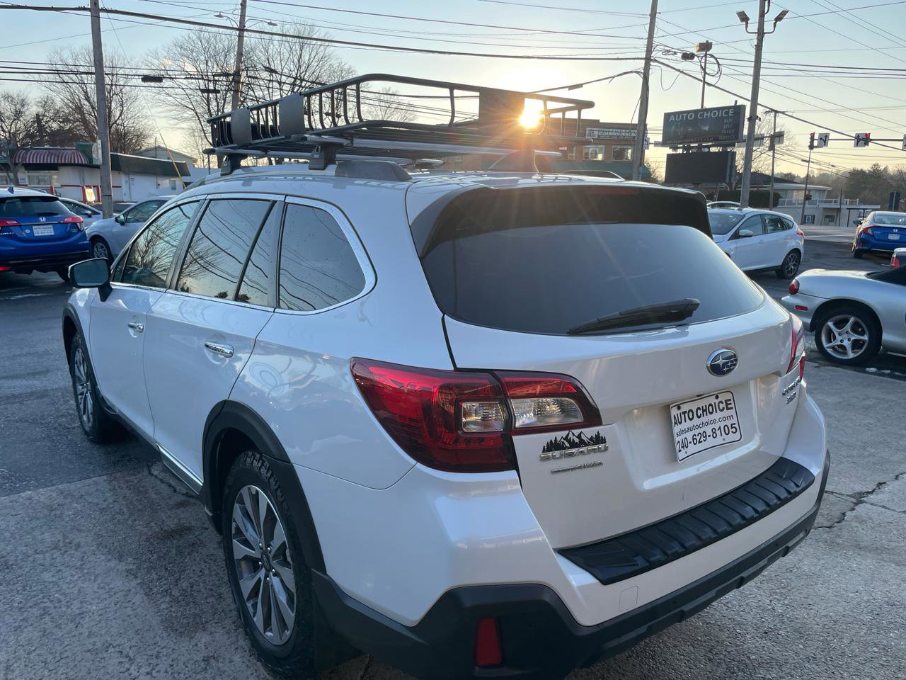 Used 2018 Subaru Outback 3.6R Touring image 7