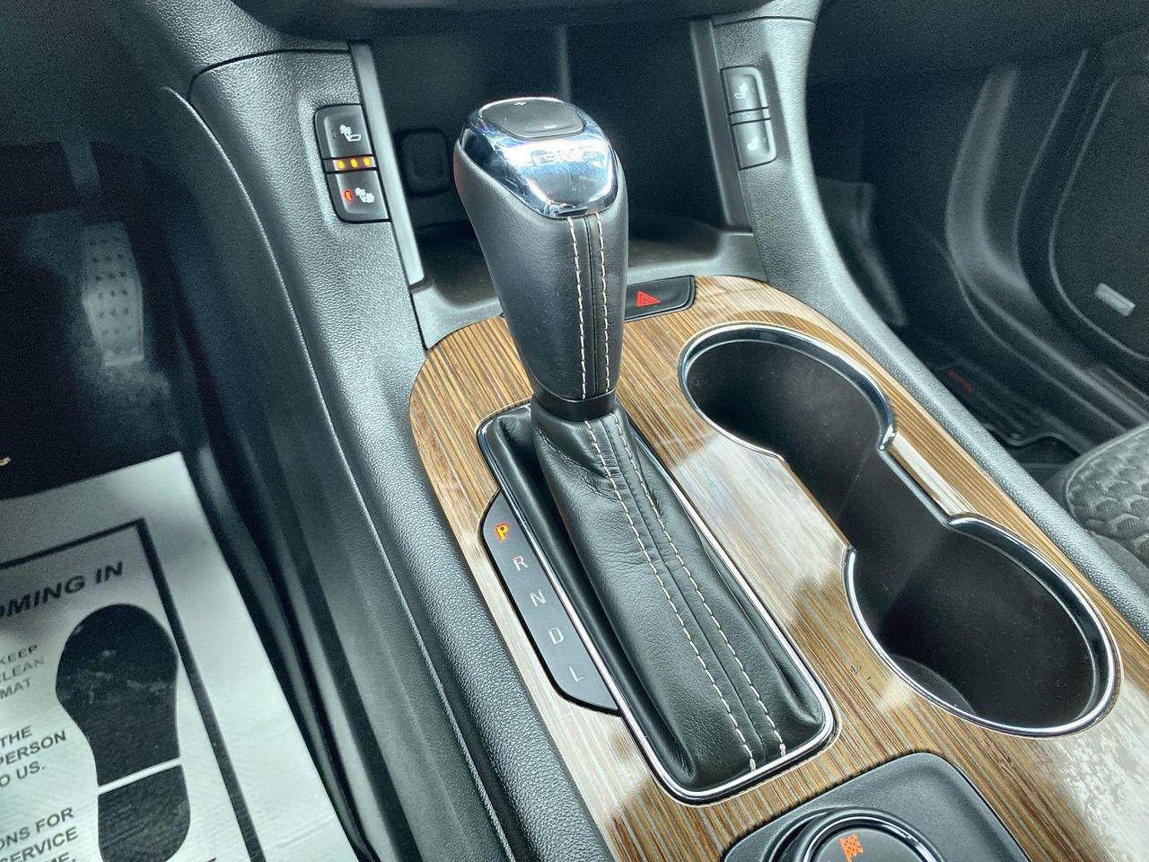 Used 2017 GMC Acadia SLE image 15