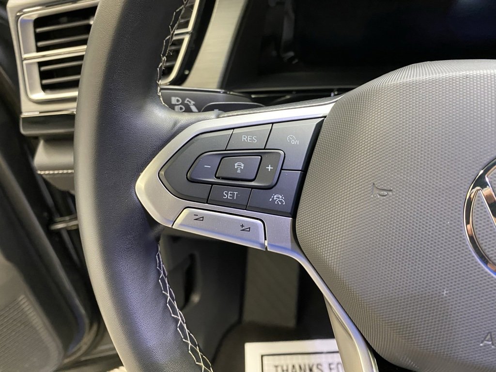 Used 2024 Volkswagen Atlas Cross Sport SE image 38