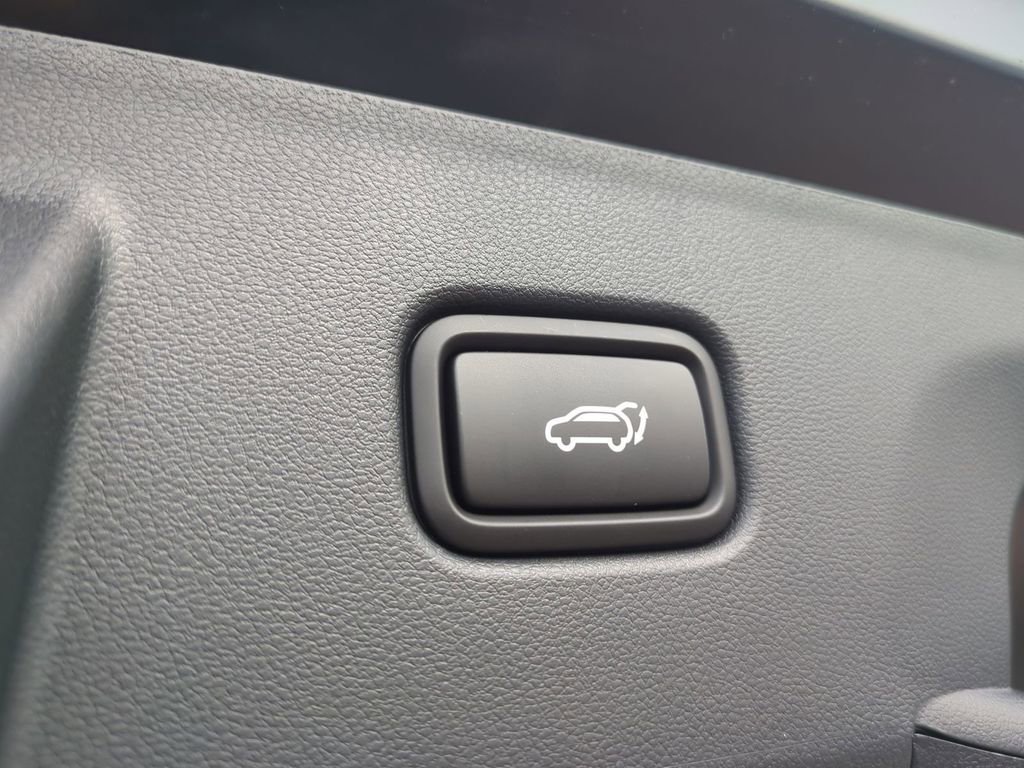 New 2026 Hyundai Tucson Limited image 15