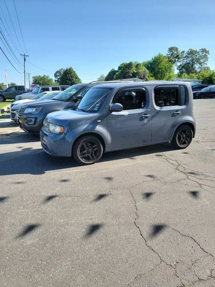 Used 2013 Nissan Cube 1.8 S w/ Interior Designer Pkg FWD image 3