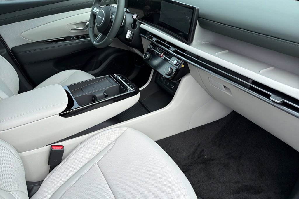 New 2026 Hyundai Tucson Limited image 14