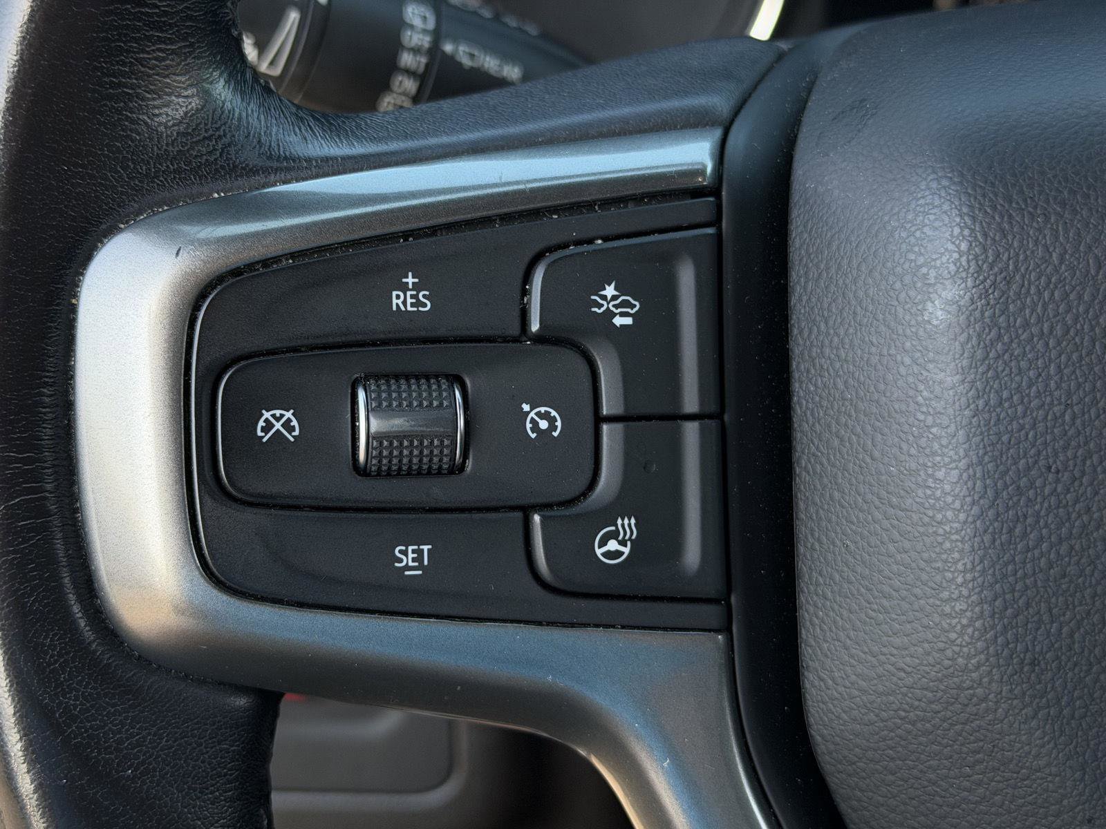 Used 2021 Chevrolet Tahoe Z71 w/ Luxury Package image 16