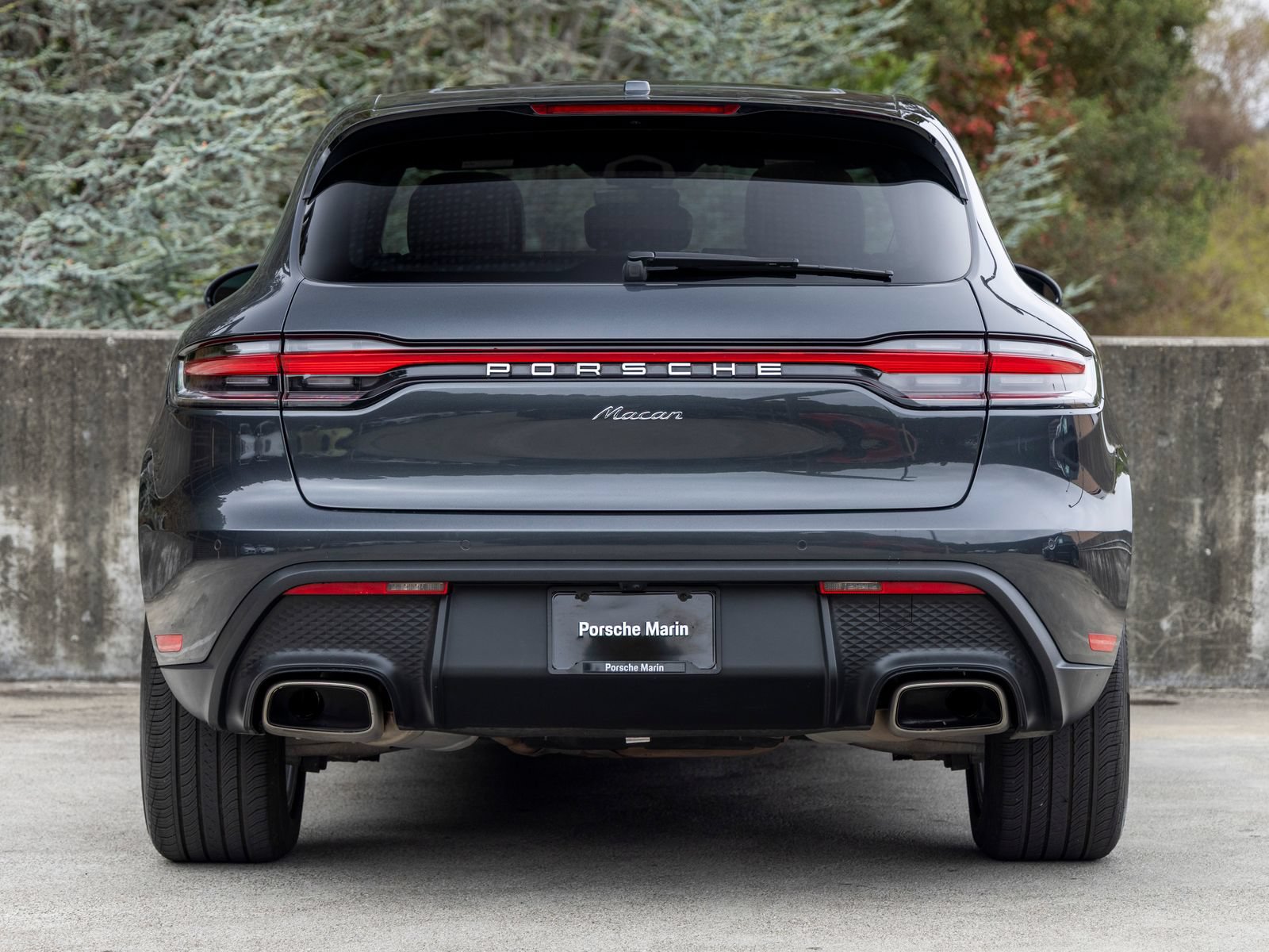 Certified 2023 Porsche Macan AWD/4WD image 10