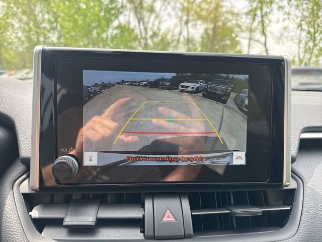 Used 2025 Toyota RAV4 LE AWD/4WD image 21