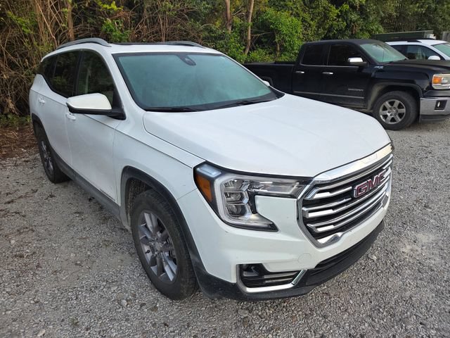 Used 2024 GMC Terrain SLT AWD/4WD image 3