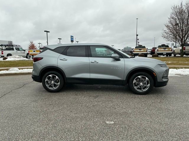 Used 2025 Chevrolet Blazer LT image 8
