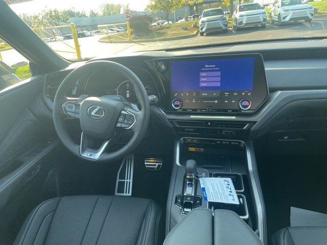 New 2026 Lexus TX 500h AWD image 19