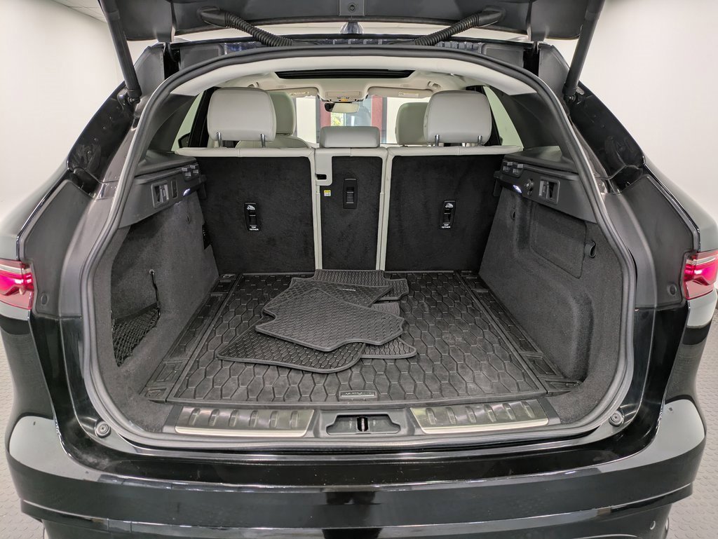 Used 2021 Jaguar F-PACE S image 24