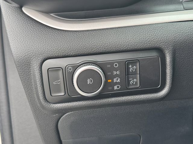 Used 2023 Ford Explorer XLT w/ Equipment Group 202A image 34