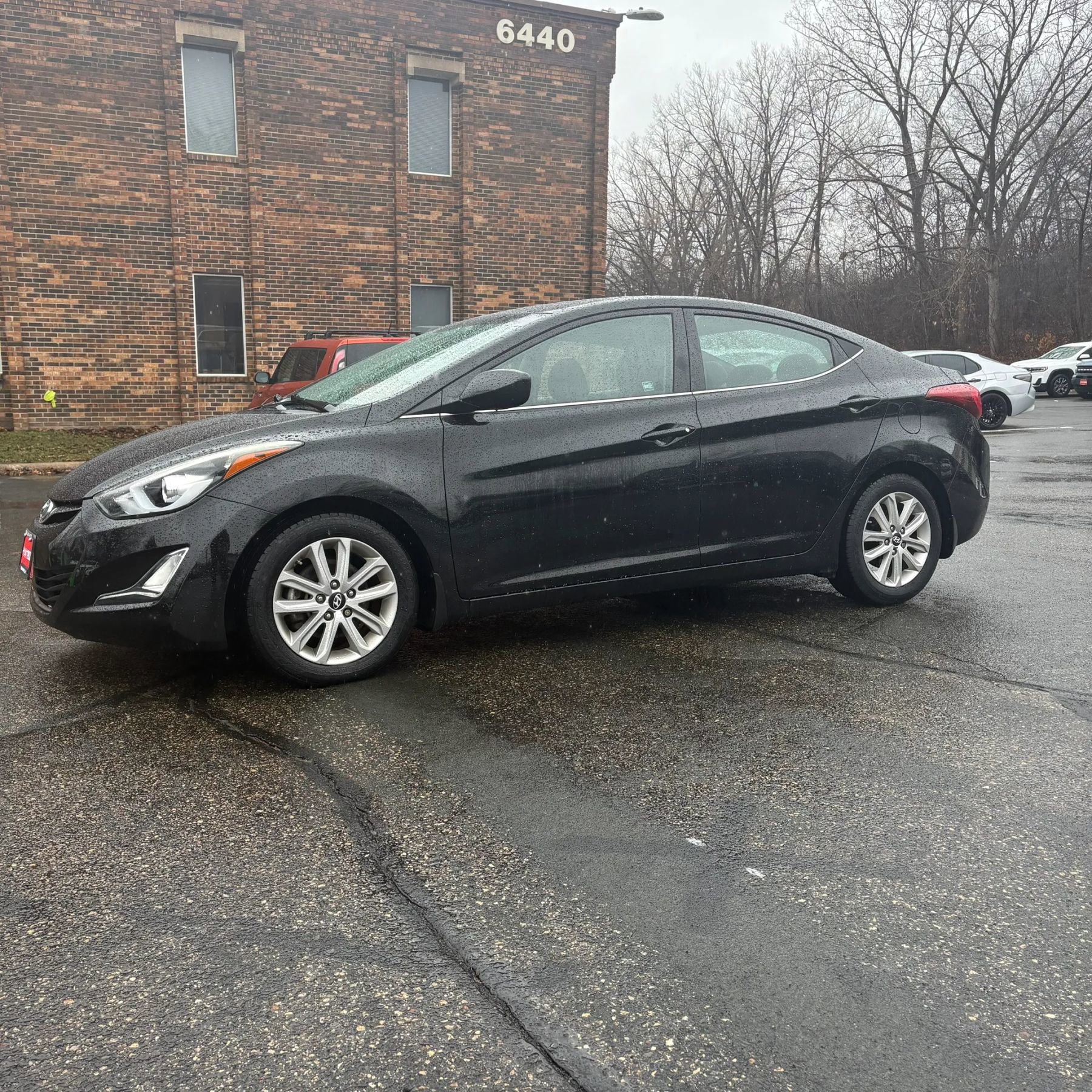 Used 2015 Hyundai Elantra SE w/ Option Group 03 FWD image 32