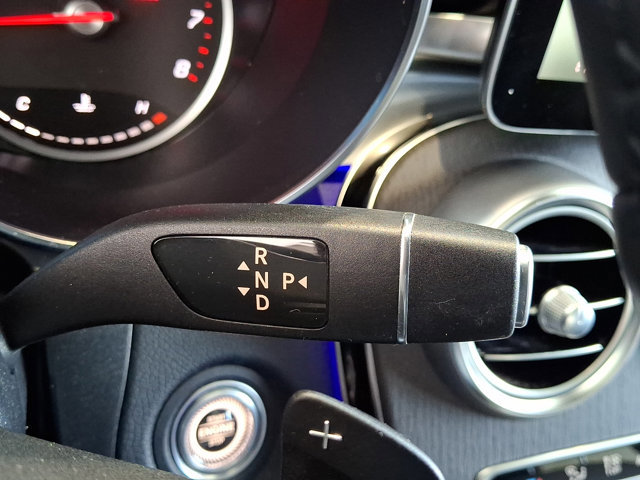 Used 2021 Mercedes-Benz GLC 300 4MATIC image 15