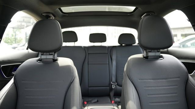 Certified 2025 Mercedes-Benz C 300 4MATIC Sedan image 64