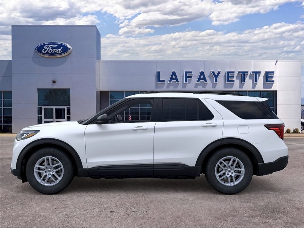 New 2026 Ford Explorer Active RWD image 3