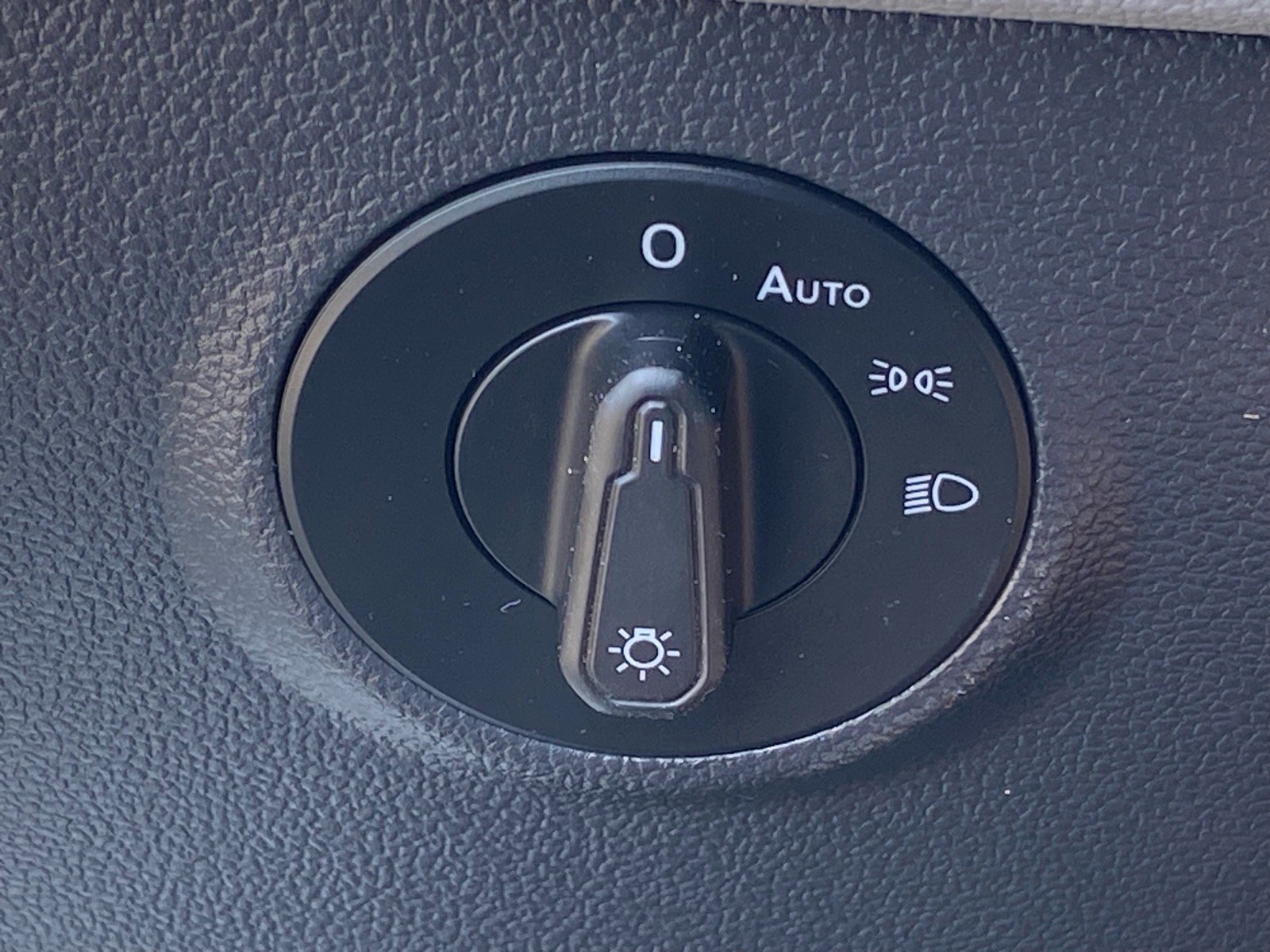 Certified 2024 Volkswagen Taos S AWD/4WD image 14