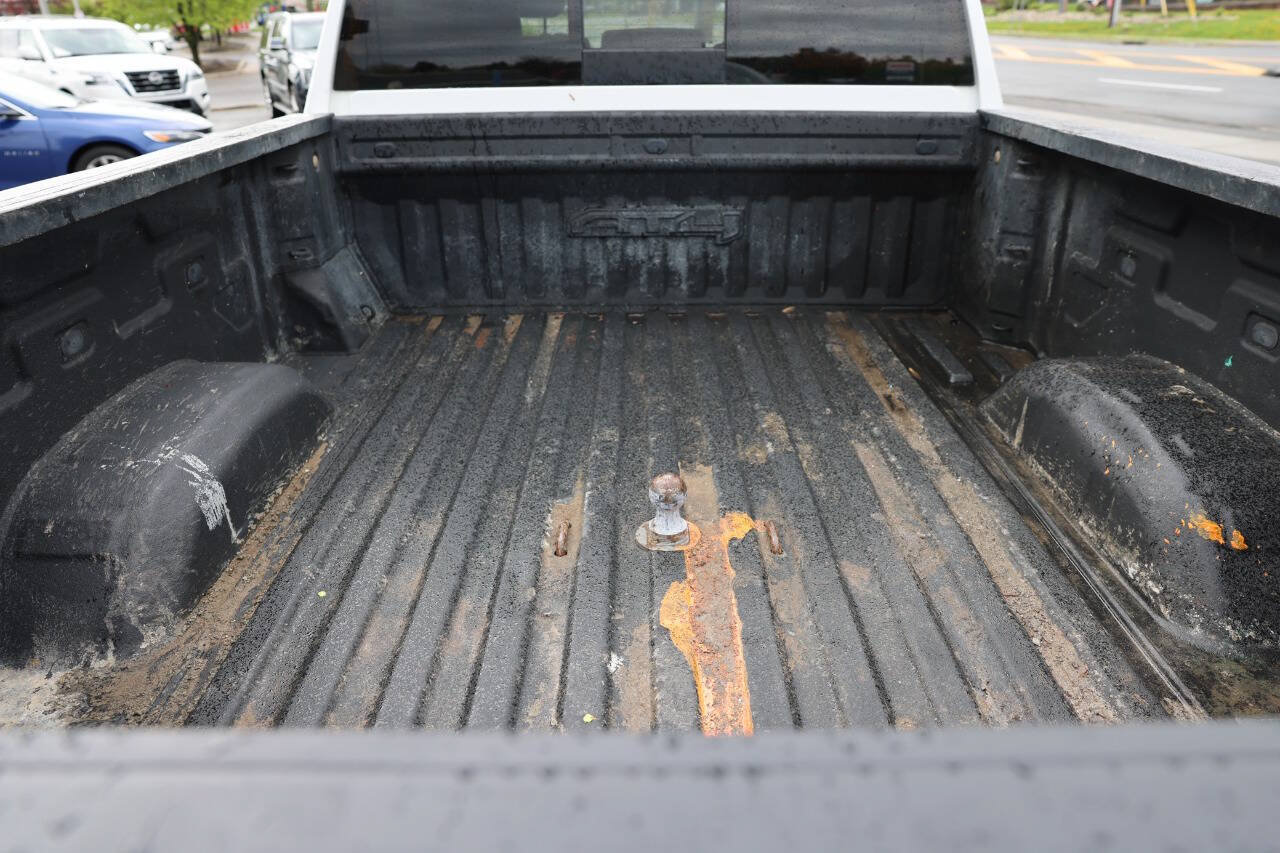Used 2020 GMC Sierra 2500 AT4 w/ AT4 Premium Package AWD/4WD image 17