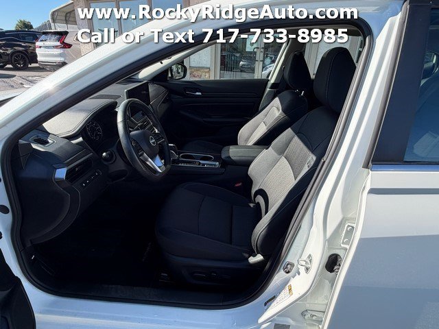 Used 2024 Nissan Altima 2.5 SV w/ SV Premium Package AWD/4WD image 14