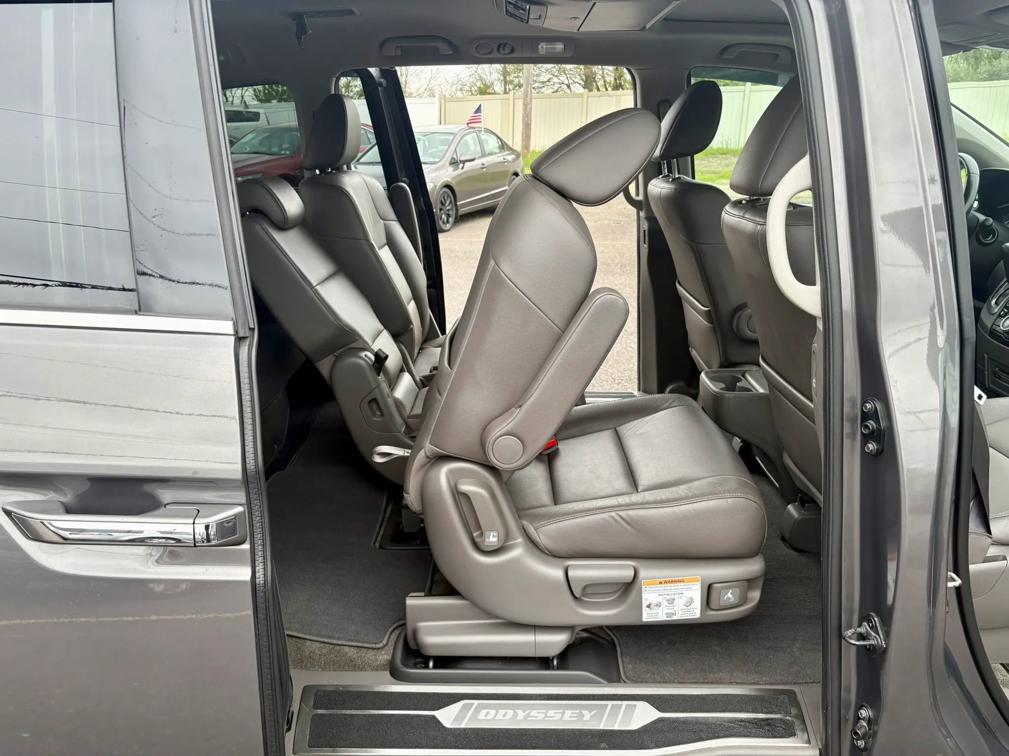 Used 2015 Honda Odyssey Touring Elite image 28