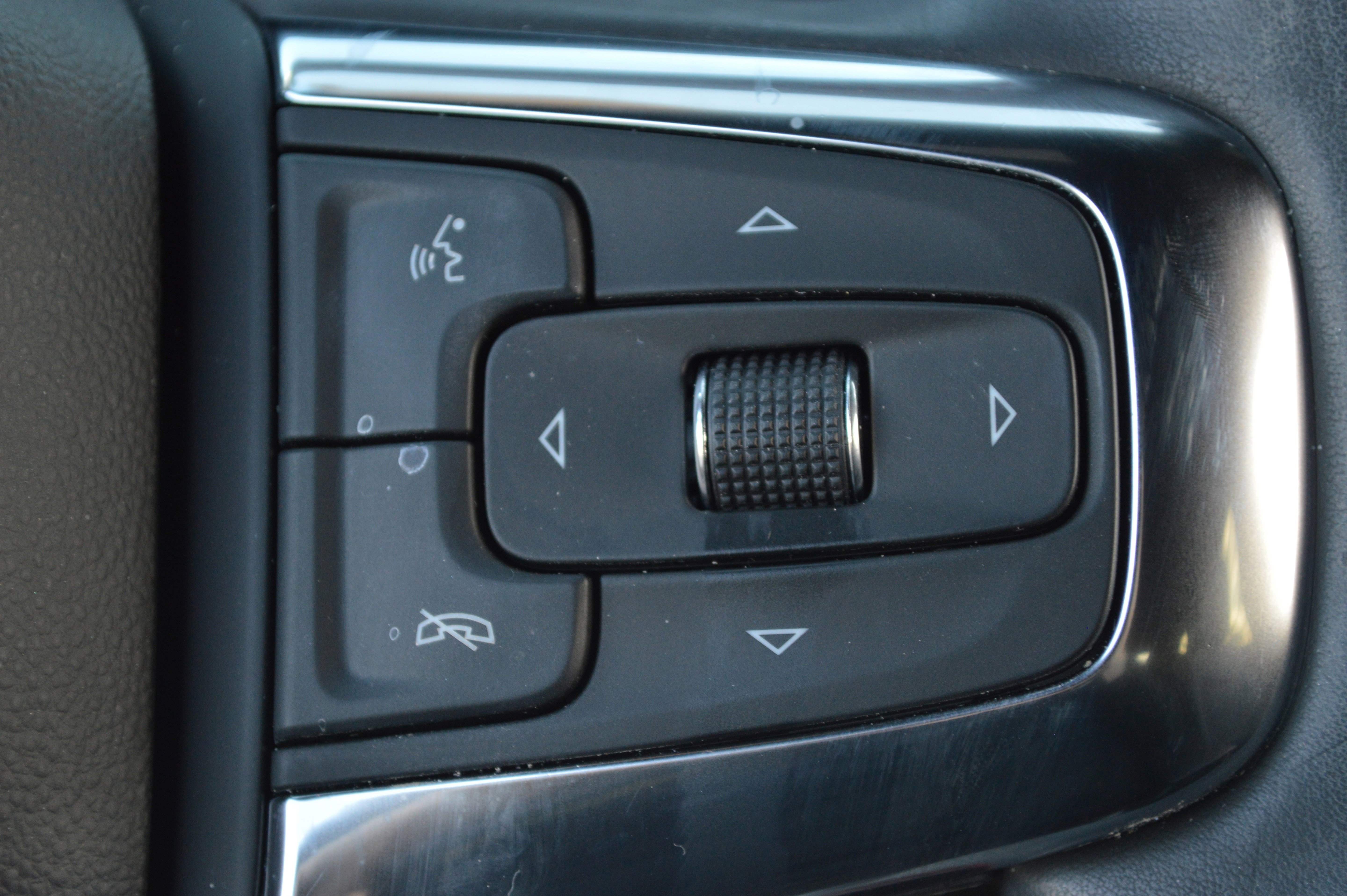 Used 2023 Chevrolet Blazer RS image 14