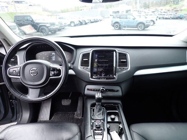 Used 2016 Volvo XC90 T5 Momentum image 12