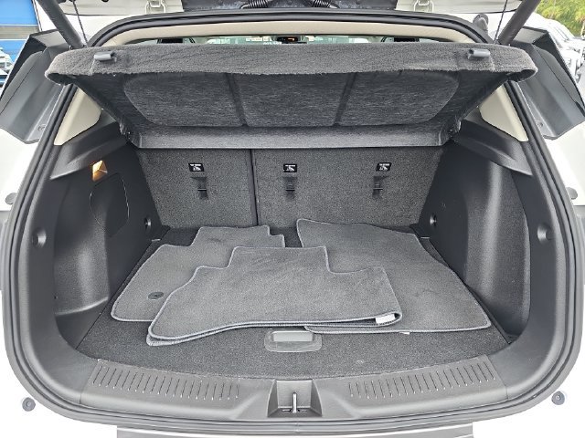 Used 2023 Buick Encore GX Essence w/ Experience Buick Package FWD image 12