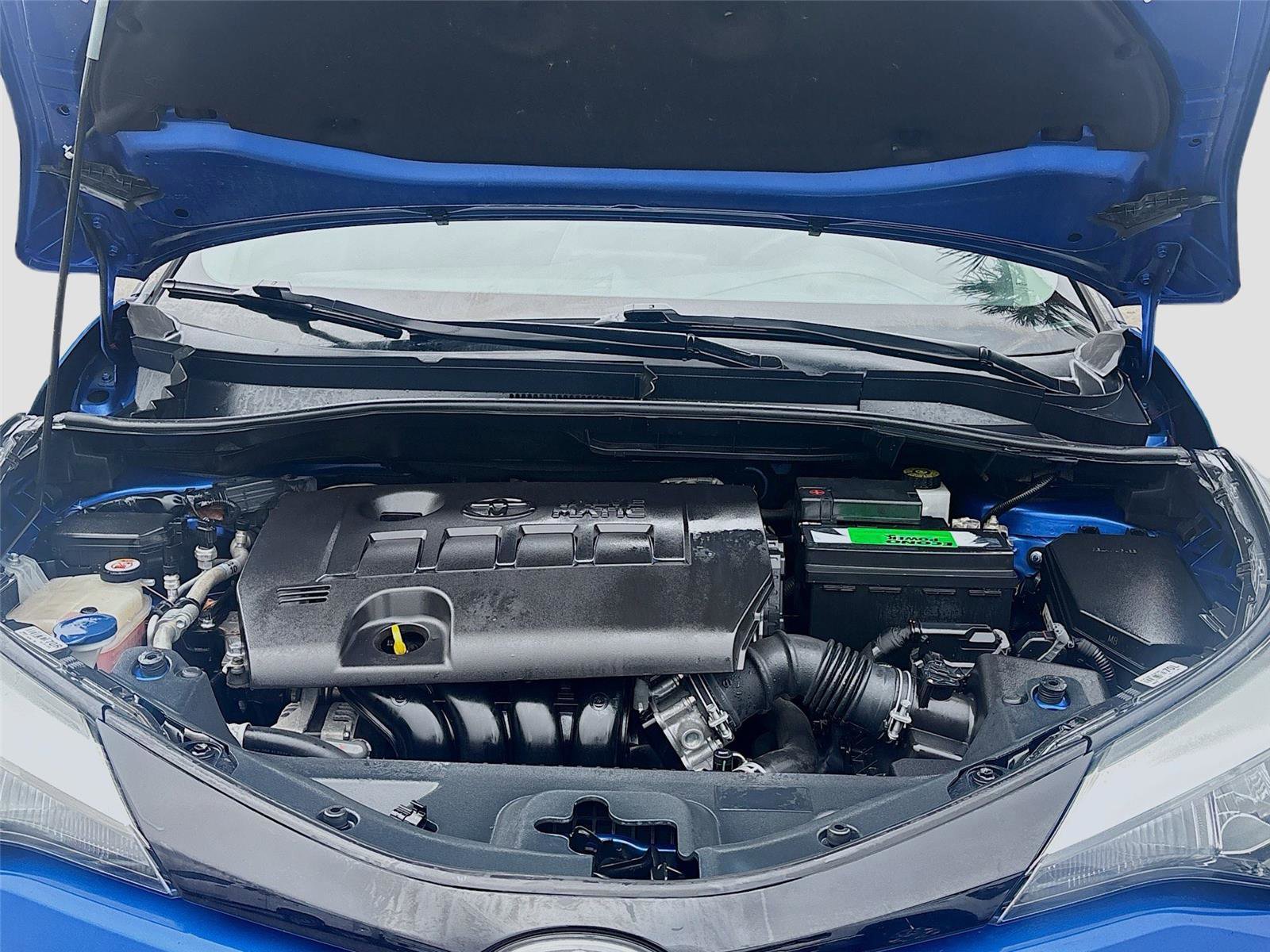 Used 2020 Toyota C-HR LE image 29