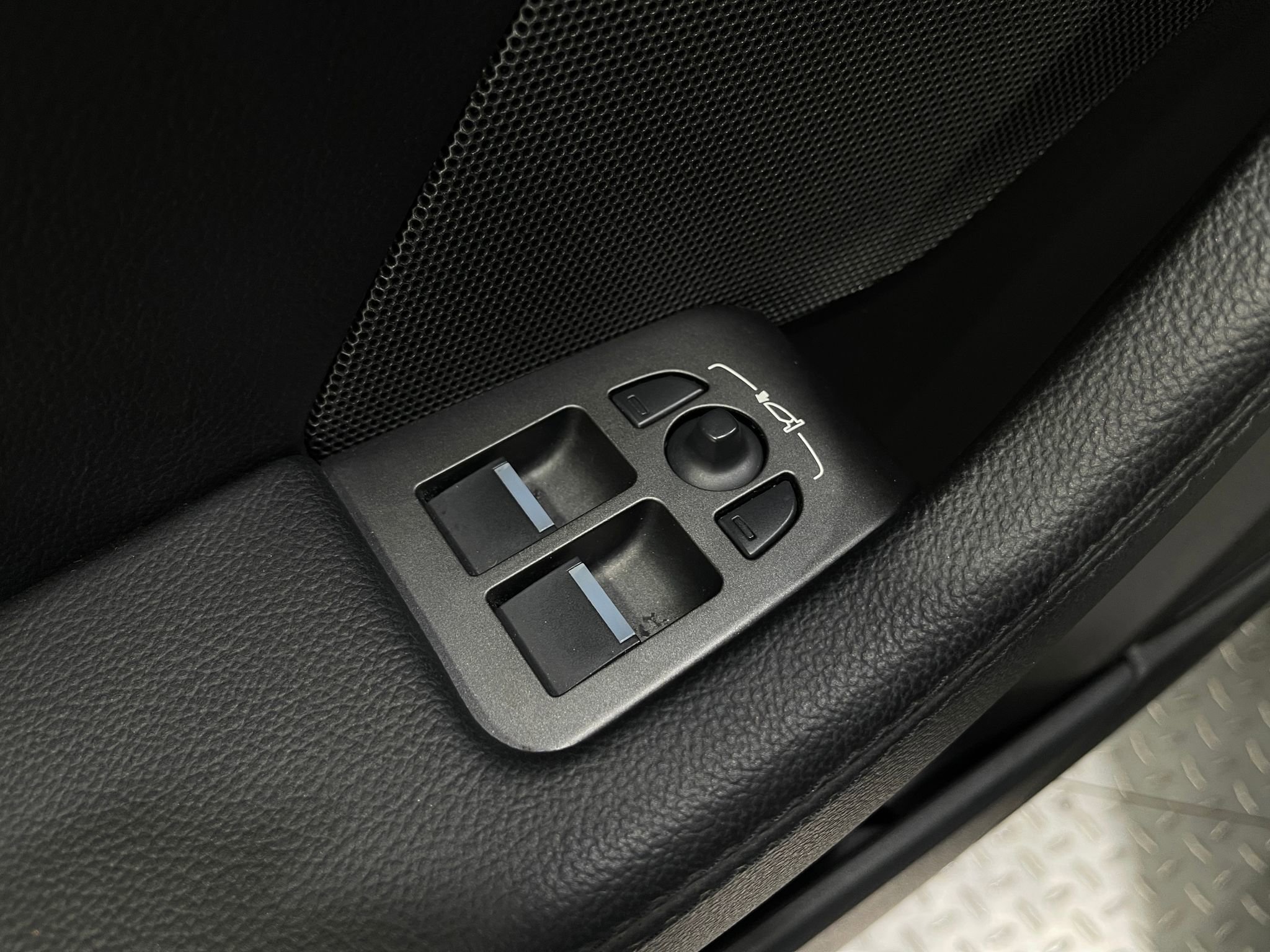 Used 2016 Jaguar F-TYPE S image 16