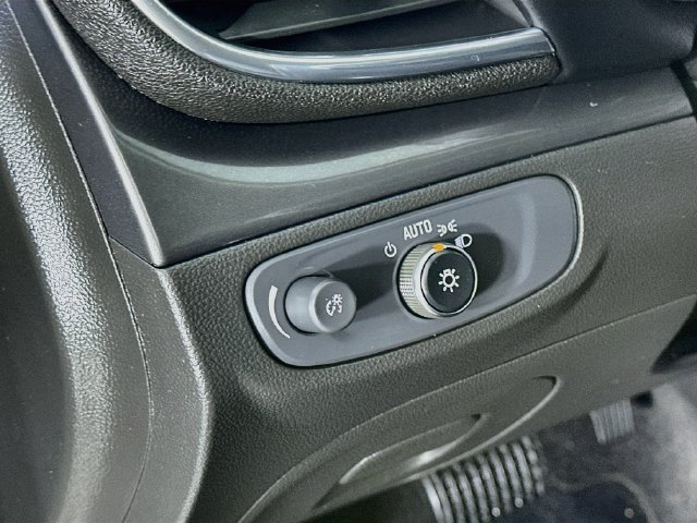 Used 2018 Buick Encore Preferred AWD/4WD image 21