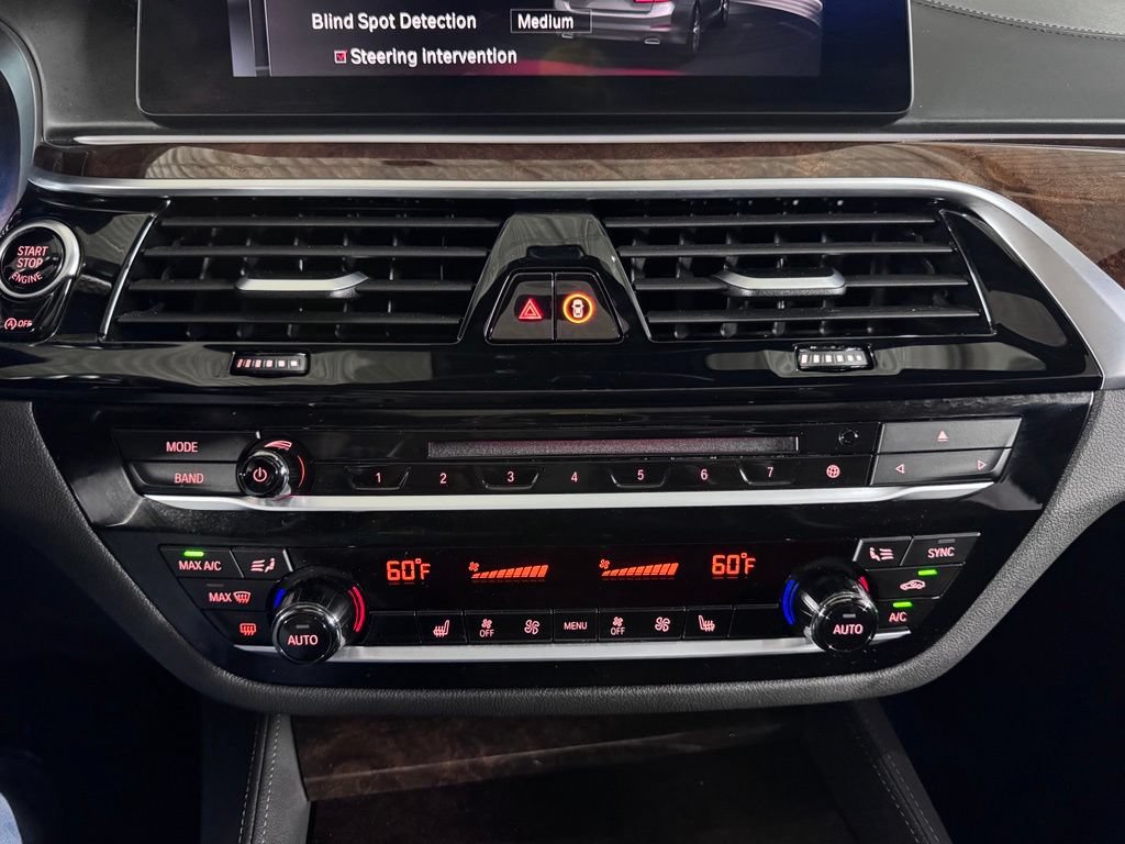 Used 2019 BMW M550i xDrive AWD/4WD image 36