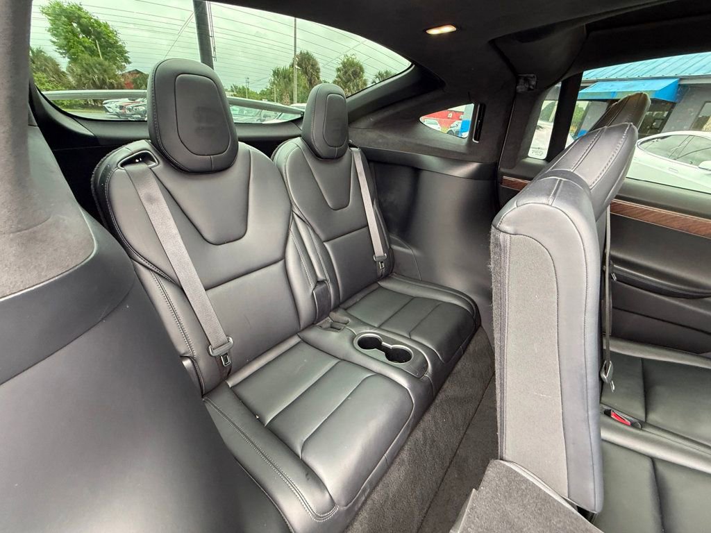 Used 2021 Tesla Model X Long Range image 32