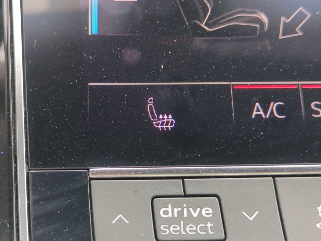 Used 2025 Audi Q7 3.0T Premium Plus AWD/4WD image 27