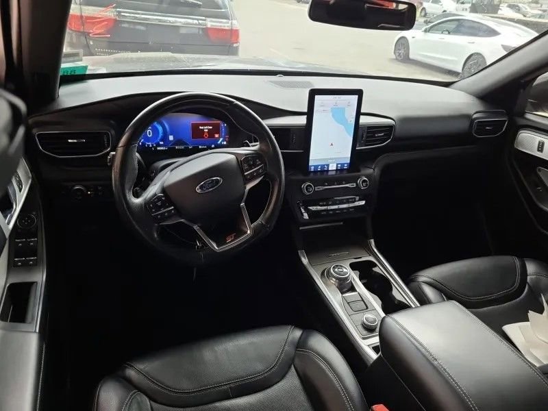 Used 2020 Ford Explorer ST w/ ST High-Performance Pack AWD/4WD image 9