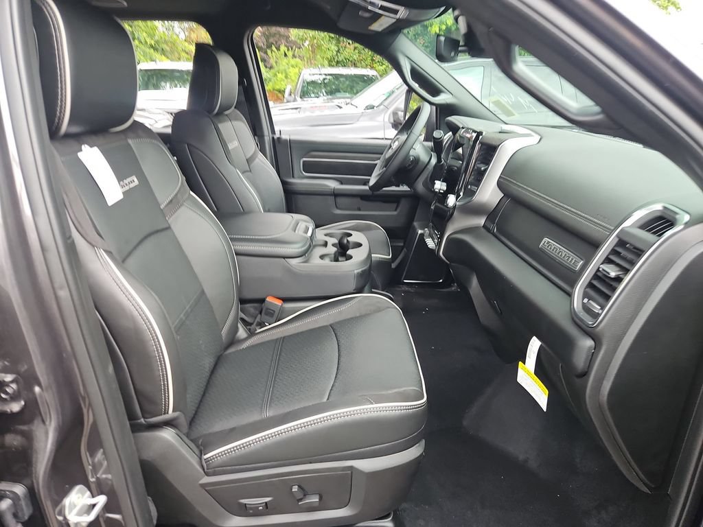 New 2026 RAM 2500 Laramie AWD/4WD image 16