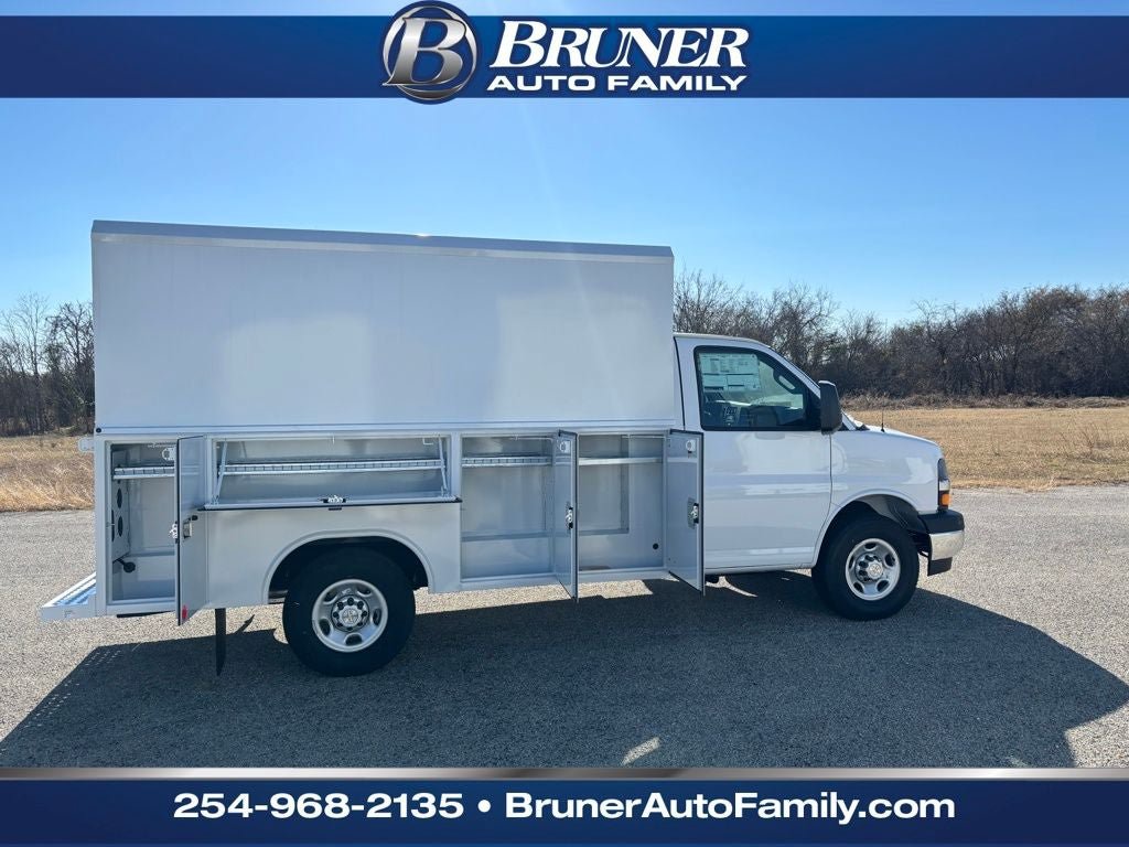 New 2025 Chevrolet Express 3500 w/ Power Convenience Package RWD image 16