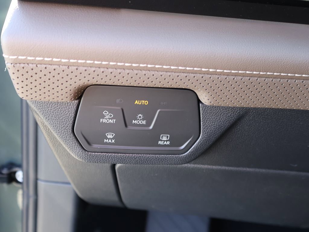 New 2026 Volkswagen Atlas SEL image 39