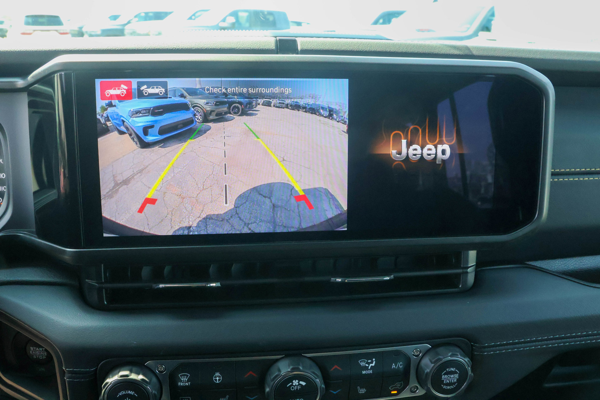 New 2027 Jeep Wrangler Unlimited Sahara AWD/4WD image 17