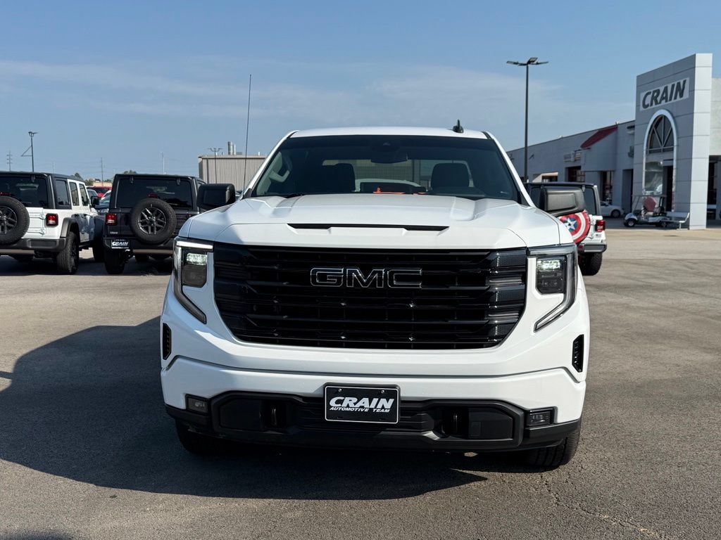 Used 2022 GMC Sierra 1500 Elevation AWD/4WD image 2