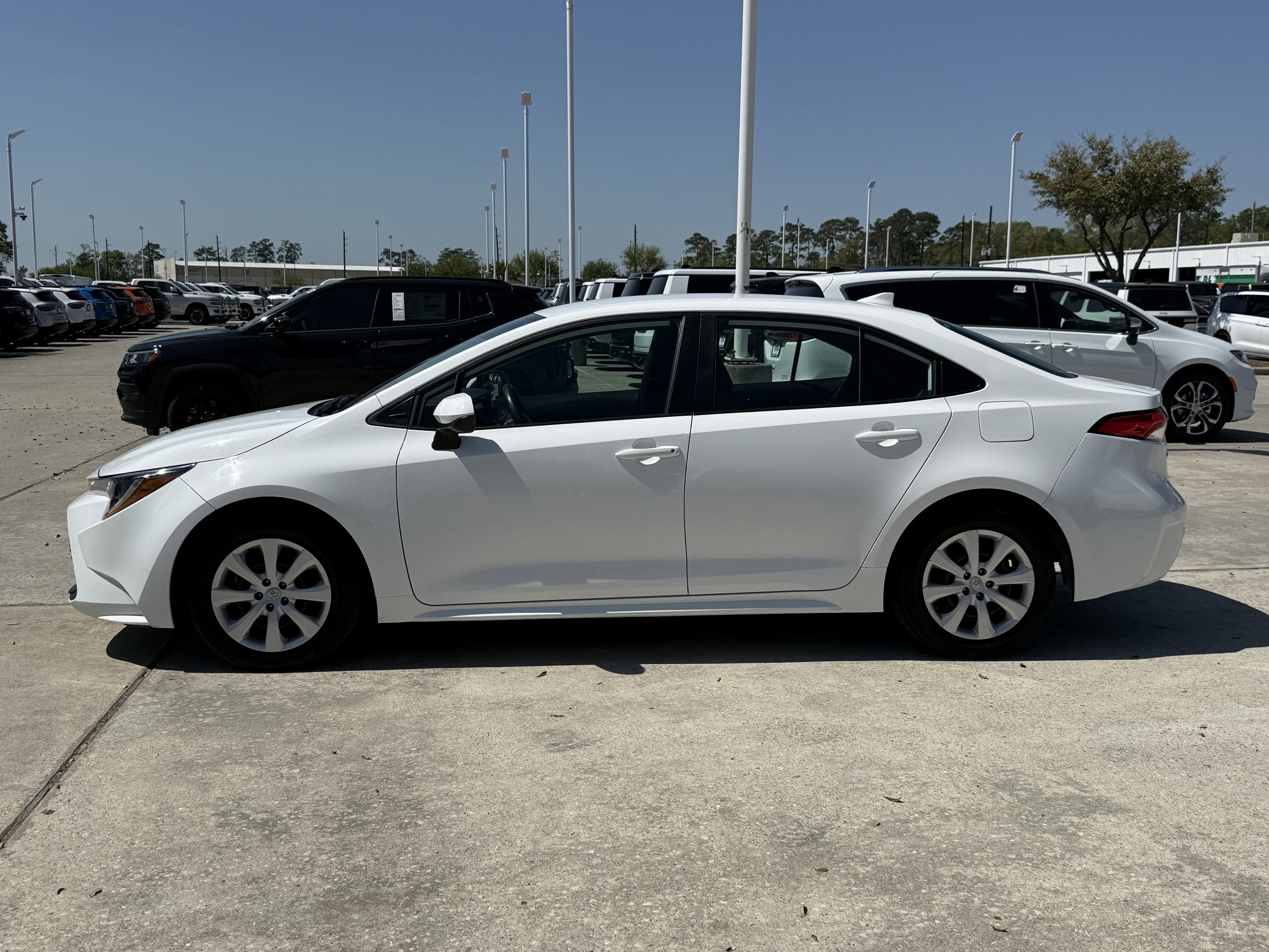 Used 2024 Toyota Corolla LE image 8
