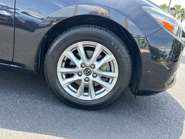 Used 2018 MAZDA MAZDA3 Sport w/ Preferred Equipment Package image 8
