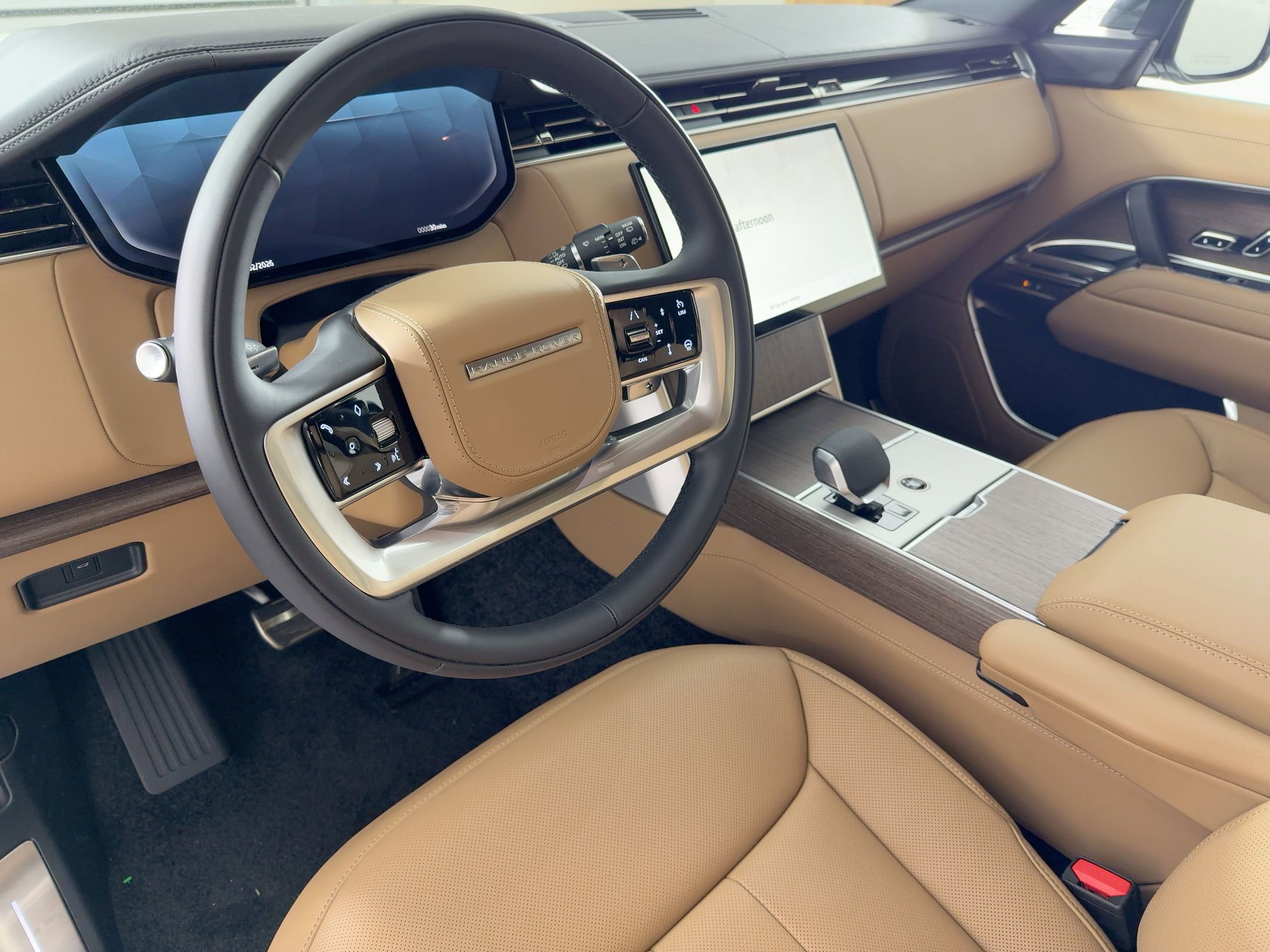 New 2026 Land Rover Range Rover SE image 4