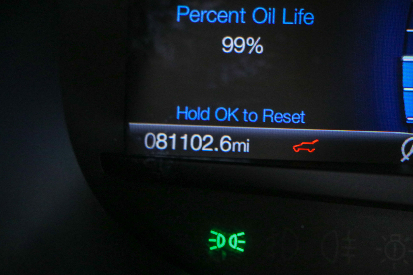 Used 2021 Ford Edge SE image 16