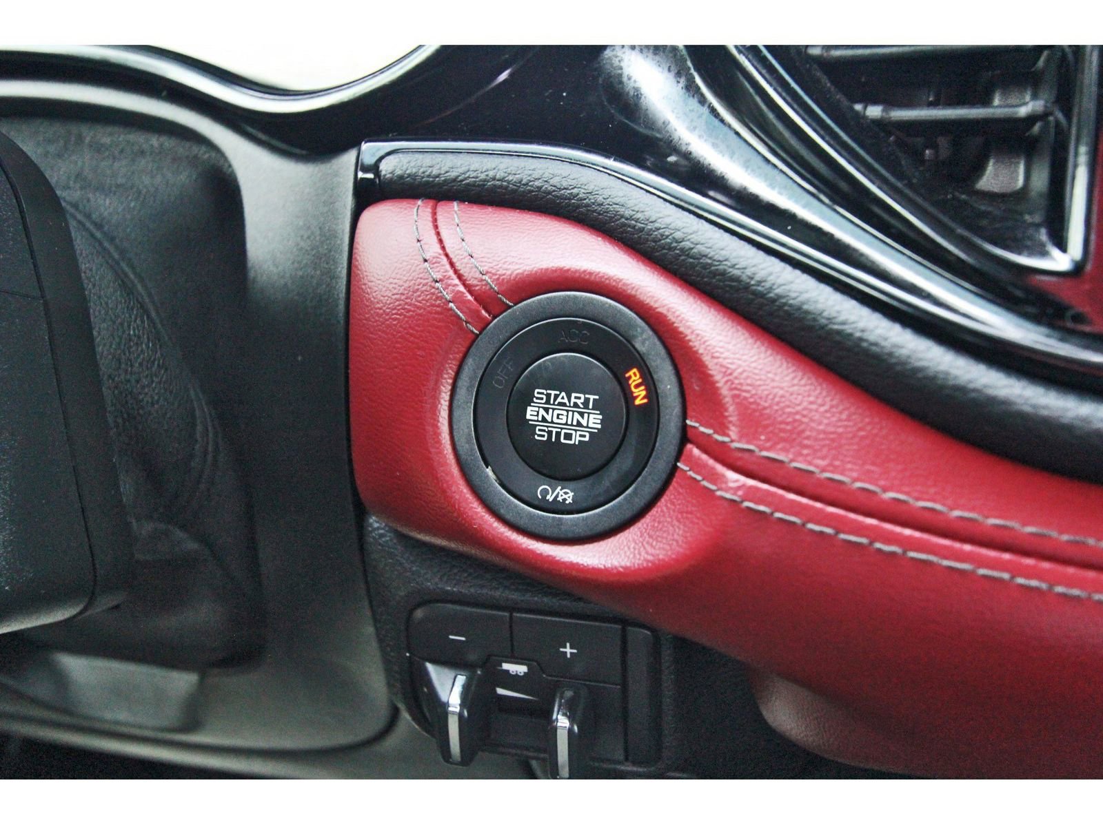 Used 2021 Dodge Durango R/T w/ Technology Group AWD/4WD image 21