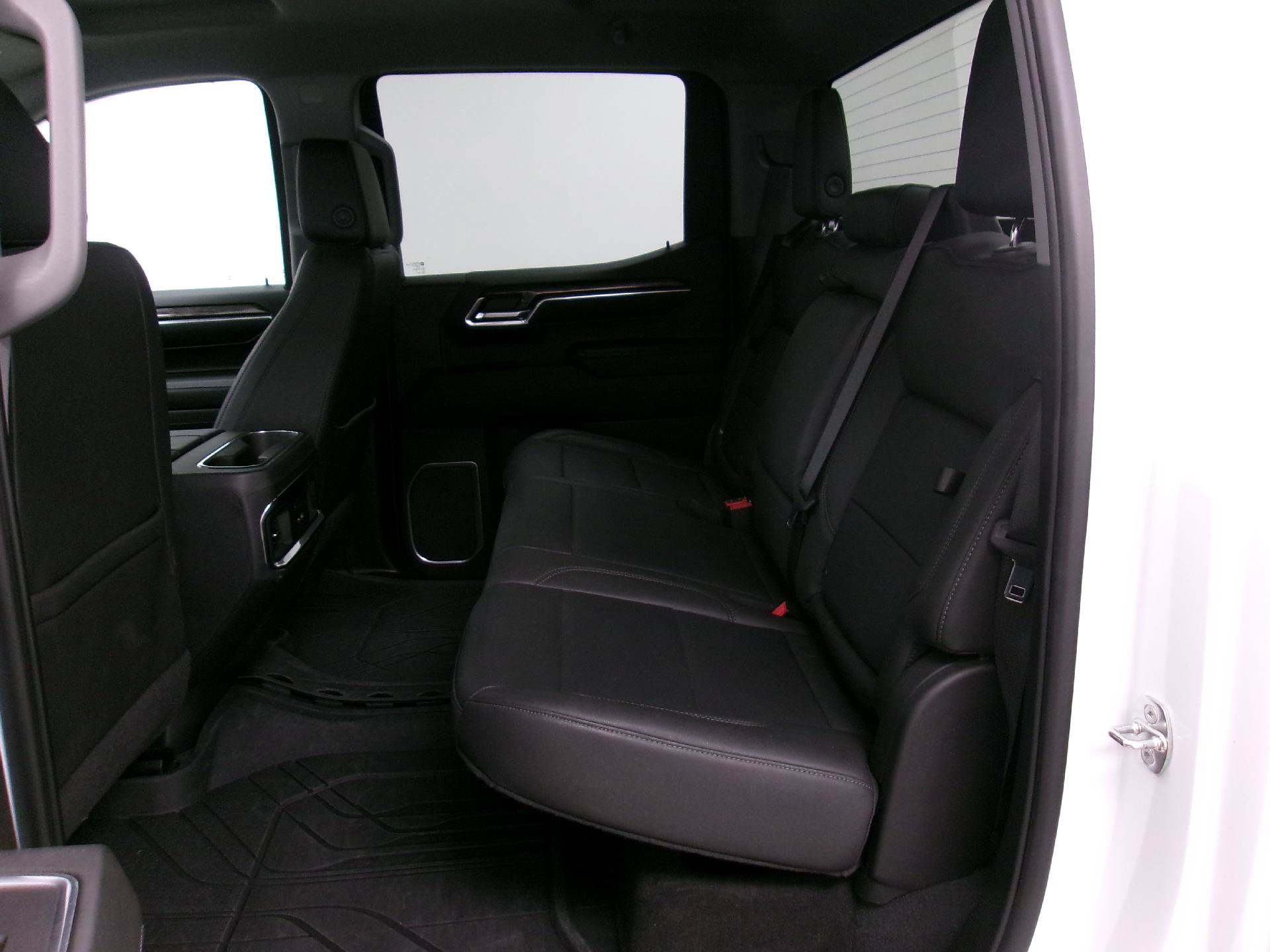 Used 2022 Chevrolet Silverado 1500 LTZ w/ Max Trailering Package AWD/4WD image 10