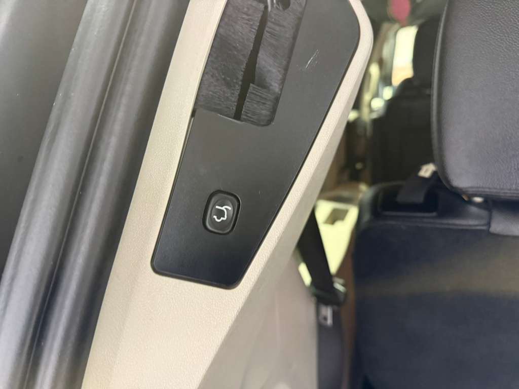 Used 2019 Dodge Grand Caravan SXT FWD image 51