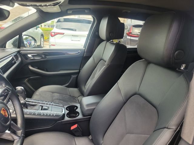 Used 2018 Porsche Macan Sport Edition AWD/4WD image 13