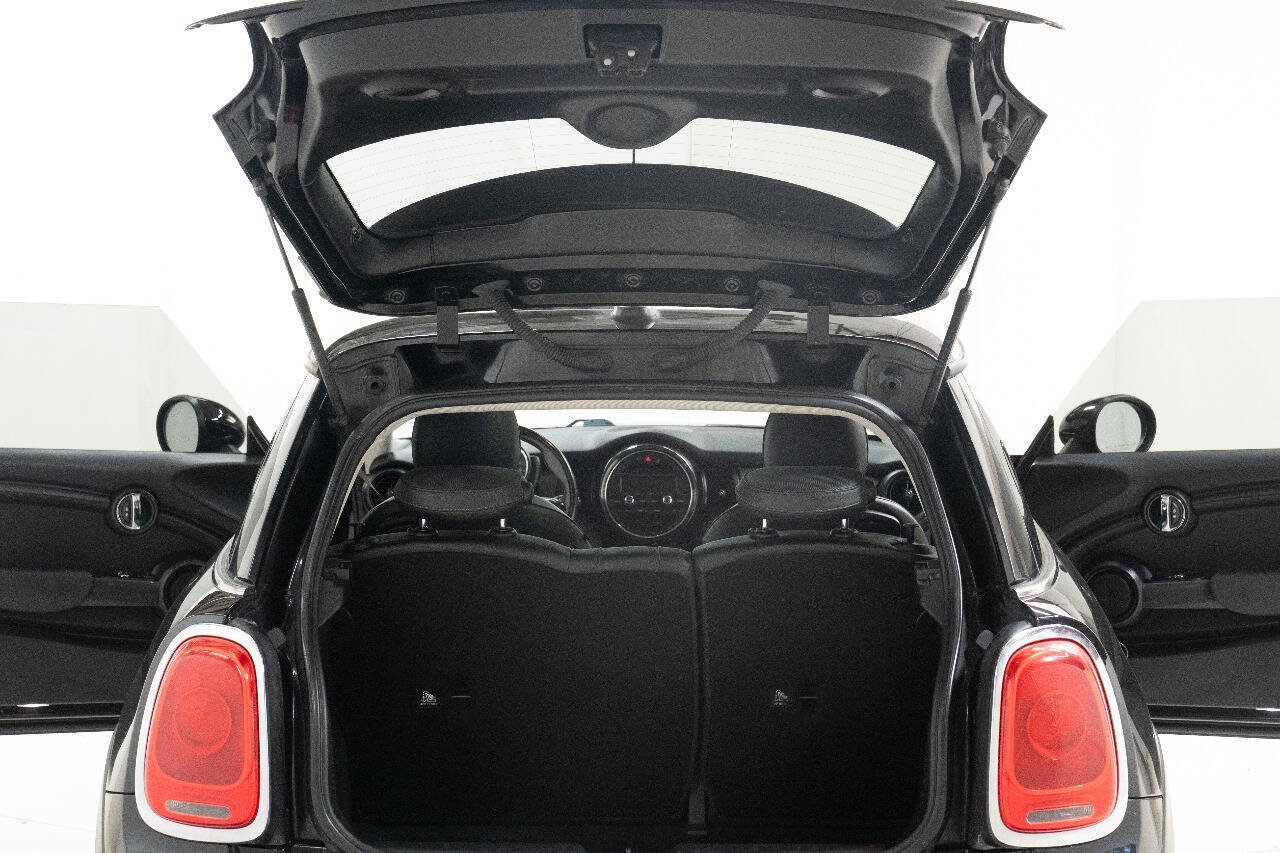 Used 2015 MINI Cooper 2-Door Hardtop image 44