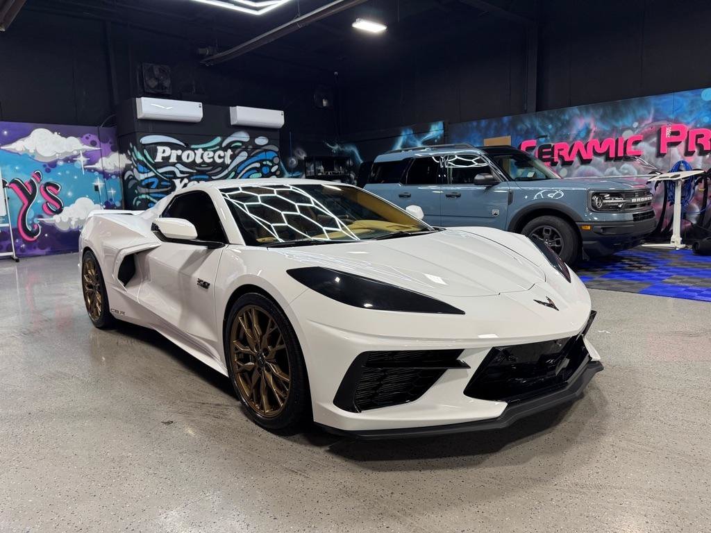 Used 2023 Chevrolet Corvette Stingray Premium Conv w/ Z51 Performance Package RWD image 7